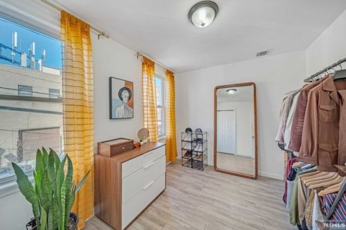 3104 Summit Ave, Union City NJ  07087-2415 exterior