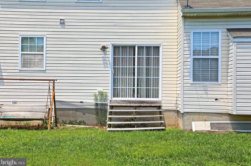 43 Wooten Ct, Dover DE  19904-3863 exterior