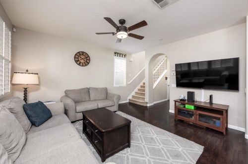 9950 Macabee Ln, Elk Grove CA  95757-2551 exterior