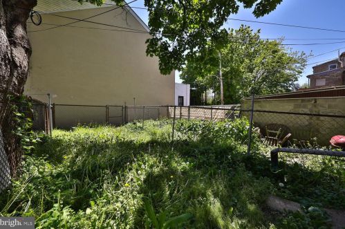 26 Manheim St, Philadelphia PA 19144-3656 exterior