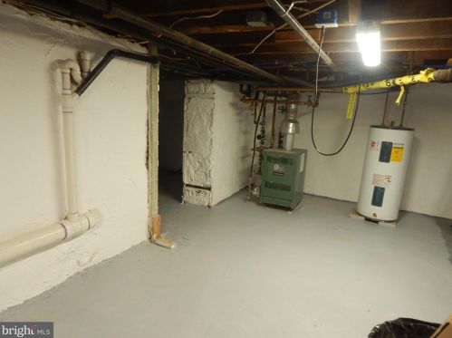 311 Delaware Ave, Lansdale PA 19446-3521 exterior