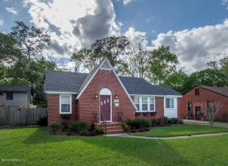 824 Shores Rd, Jacksonville, FL 32207-8751