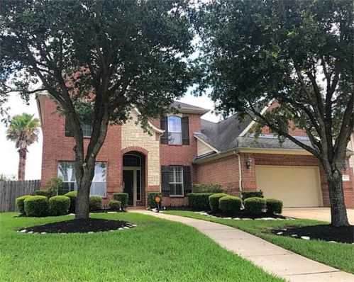3415 Monarch Meadow Ln, Pearland, TX 77581-5582