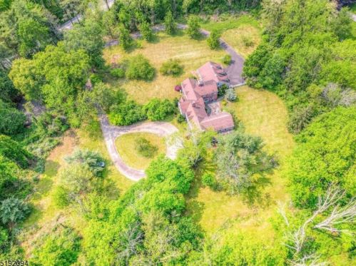 502 Van Beuren Rd, Morristown NJ  07960-6458 exterior