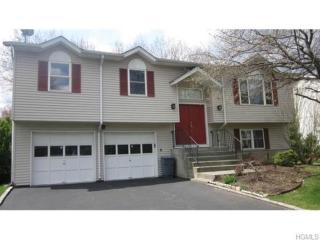 37 Lanram Rd, Tappan, NY 10983-1735