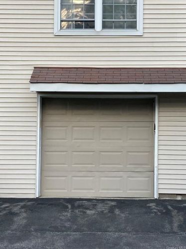 15 Olde Wagon Rd, Warwick NY  10990-4227 exterior