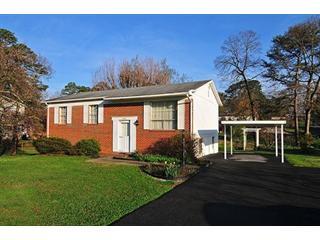 2409 Robinson Rd, Knoxville, TN 37923-1327