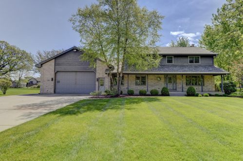 8601 Fair Oaks Ln, Dyer IN  46373-9395 exterior