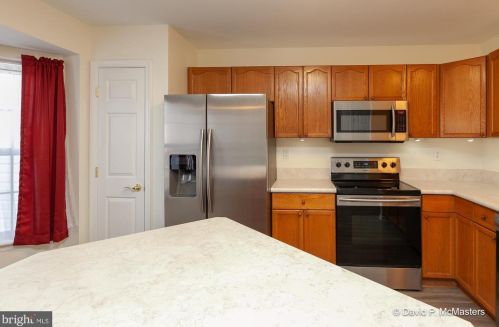 158 Dunlap Dr, Charles Town WV  25414-6506 exterior