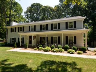 5105 Kerfing Pl, Winston Salem, NC 27106-9687