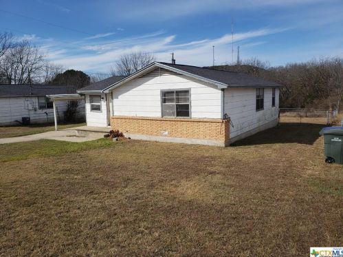 709 Hackberry St, Copperas Cove, TX 76522-1351