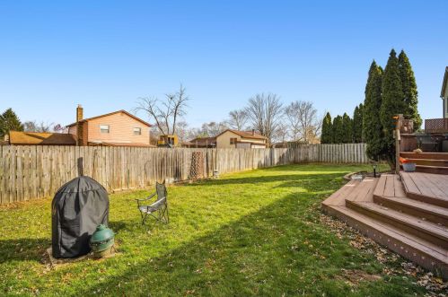 2552 Willowgate Rd, Darbydale OH  43123-1589 exterior