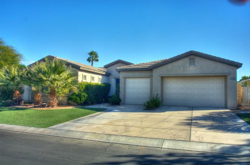 43708 Parkway Esplanade, La Quinta CA  92253-4099 exterior