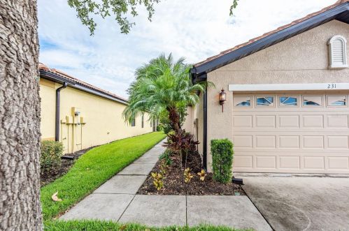 231 Mystic Falls Dr, Ruskin, FL 33572-3131