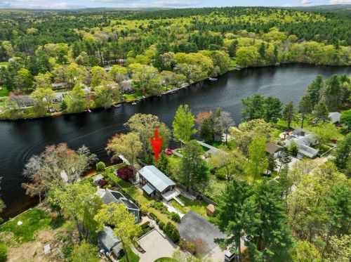 26 Pine Tree Rd, Coventry RI 02816-7001 exterior