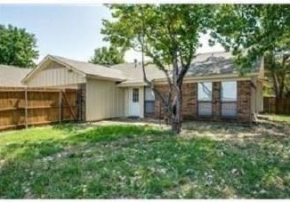 6807 Sharps Dr, Plano TX  75023-1712 exterior