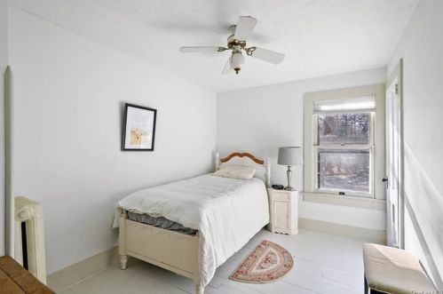 33 Galloway Rd, Warwick NY  10990-1629 exterior