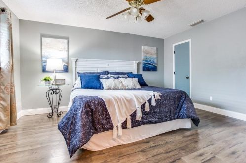 2131 Blossom Ln, Richardson TX  75081-4703 exterior