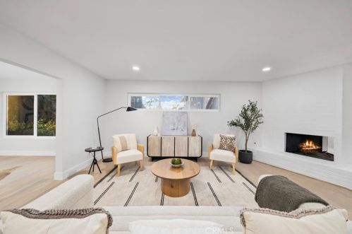 5253 Countryside Dr, San Diego CA  92115-2136 exterior