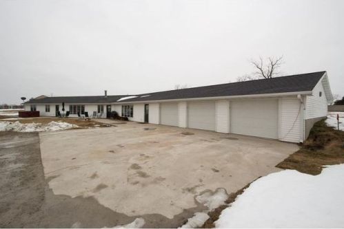 3388 Peru Rd, Truro, IA 50257-8007