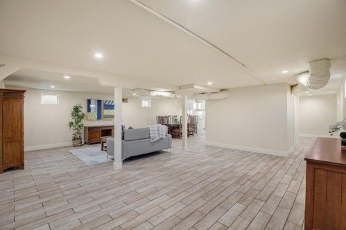 21437 Msn Blvd, Hayward CA  94541-2015 exterior
