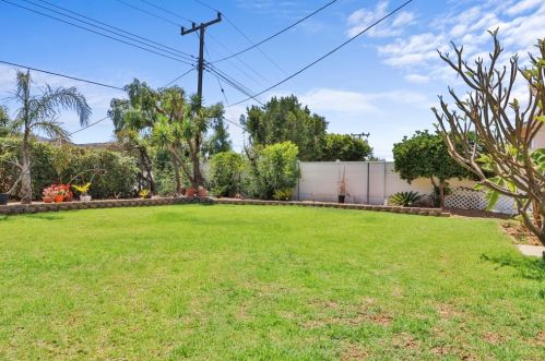 3042 Fitzgerald Rd, Simi Valley CA  93065-5235 exterior