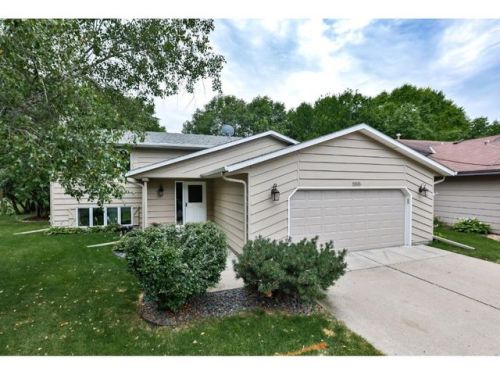 5515 130th St, Prior Lake, MN 55378-2432