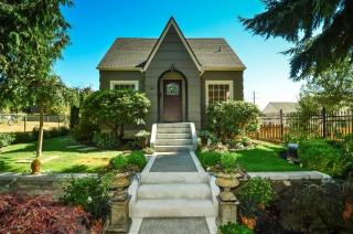1315 7th Ave, Olympia, WA 98501-1611