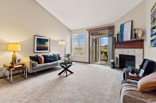213 Pebble Creek Dr, Pataskala OH  43062-8945 exterior