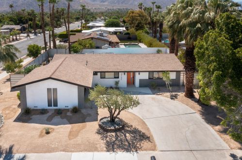 2121 Aurora Dr, Palm Springs, CA 92262-3311