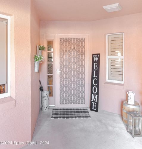 343 Tropical Trl, Merritt Island, FL 32952-4832
