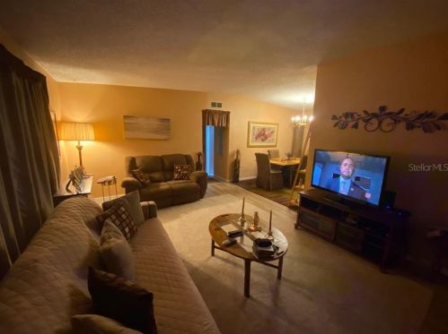310 Ronnie Cir, Orlando, FL 32811-1533