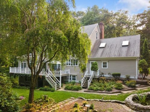 9 Matson Rdg, Lyme, CT 06371-1165