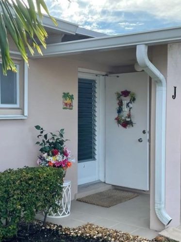 2712 Dudley Dr, West Palm Beach, FL 33415-8020
