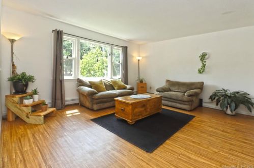 2 Behrle Dr, Ansonia CT  06401-2024 exterior