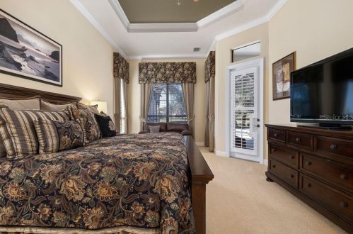 12713 Grand Traverse Dr, Dade City FL 33525-8230 exterior