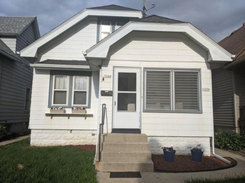 1648 69th St, Milwaukee WI  53214-4805 exterior