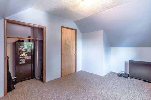 302 Calhoun St, Mount Vernon OH  43050-2012 exterior