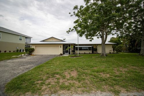 450 Coral Creek Dr, Placida FL  33946-2320 exterior