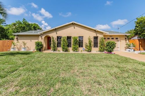 6027 Freeport Dr, Brooksville, FL 34606-1026