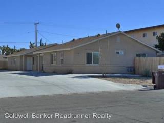 7169 Sage Ave, Yucca Valley CA  92284-2968 exterior