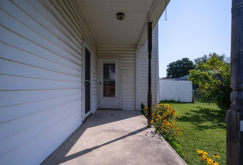 200 Howard St, Clinton County OH  45169-1157 exterior