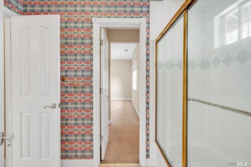 4084 Marcas St, Pinole CA  94564-1026 exterior