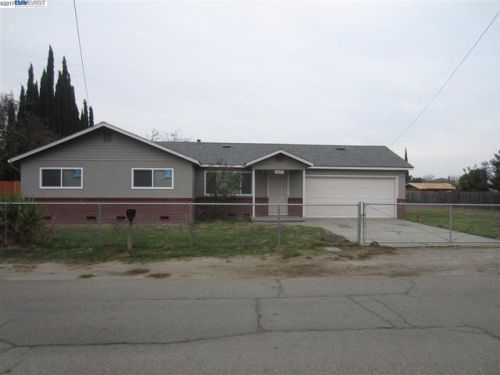 14407 Avon Ave, Lathrop, CA 95330-9713