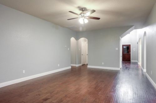 8514 Sports Haven Dr, Humble TX  77346-6000 exterior