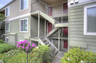 1069 Lynnwood Ave, Seattle, WA 98056-3412