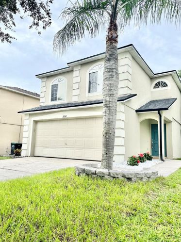 2124 Stone Abbey Blvd, Orlando FL  32828-4612 exterior