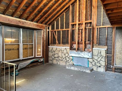 5325 Mdw Wood Ave, Lakewood CA  90712-2856 exterior