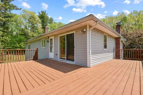 54 Pierce Rd, Fitzwilliam NH  03447-3430 exterior