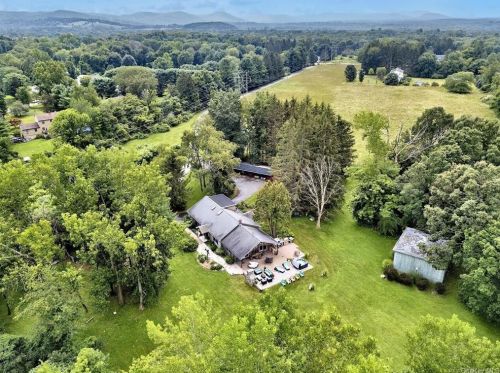 169 Lime Ridge Rd, Poughquag NY  12570-5449 exterior